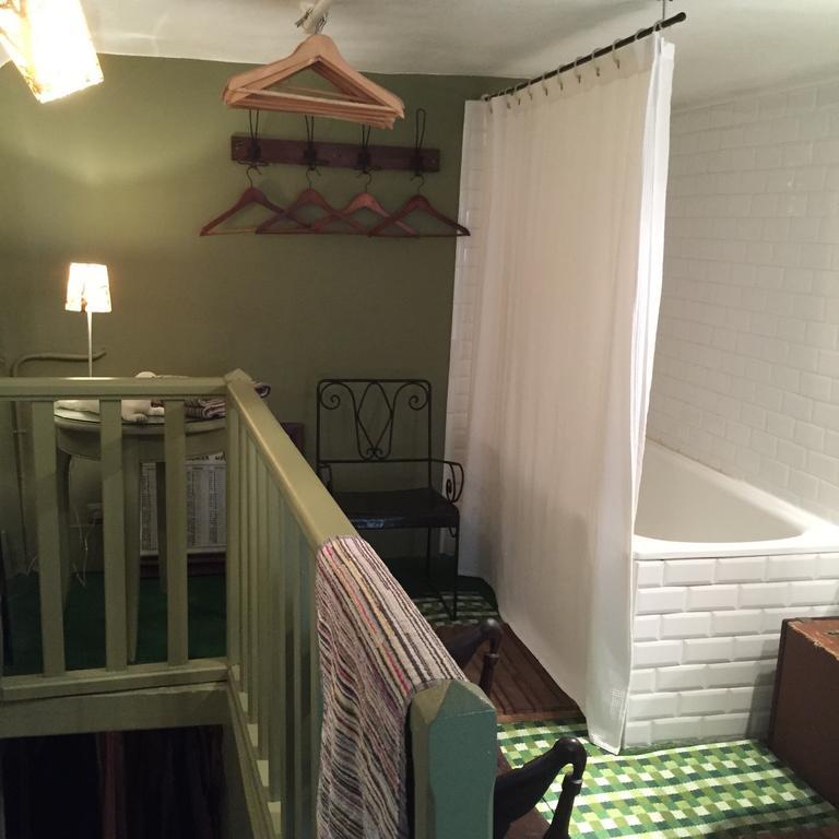 "Chambre D'Autres", Massages Montpellier Kamer foto