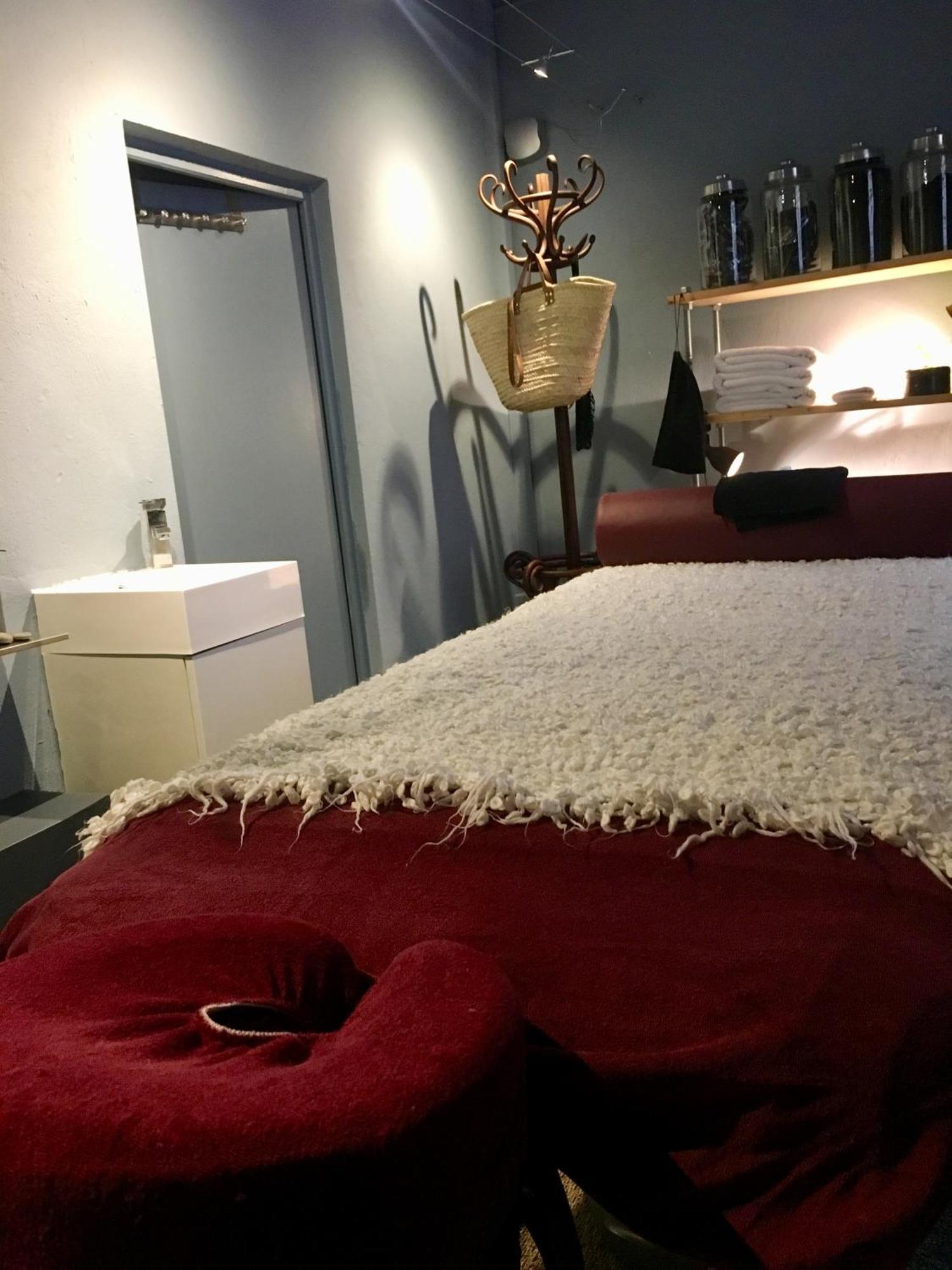 "Chambre D'Autres", Massages Montpellier Buitenkant foto